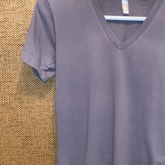 American Apparel - Grey V-Neck - Picture 8 of 8